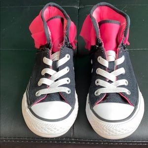 Converse ruffle sneaker 12y